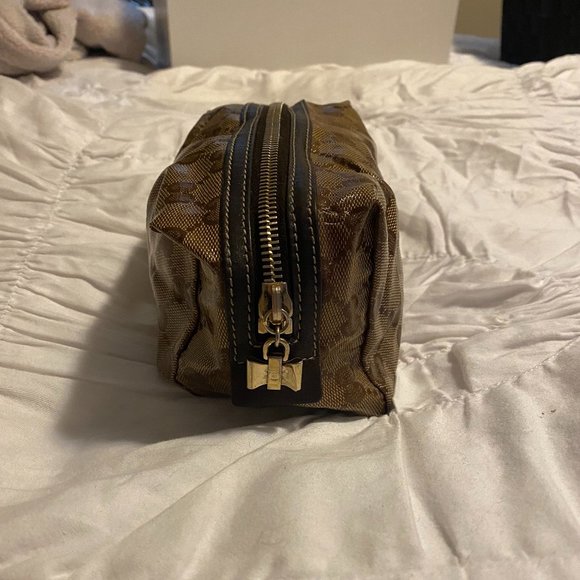 Gucci Monogram Duchessa Makeup Bag - Picture 3 of 5